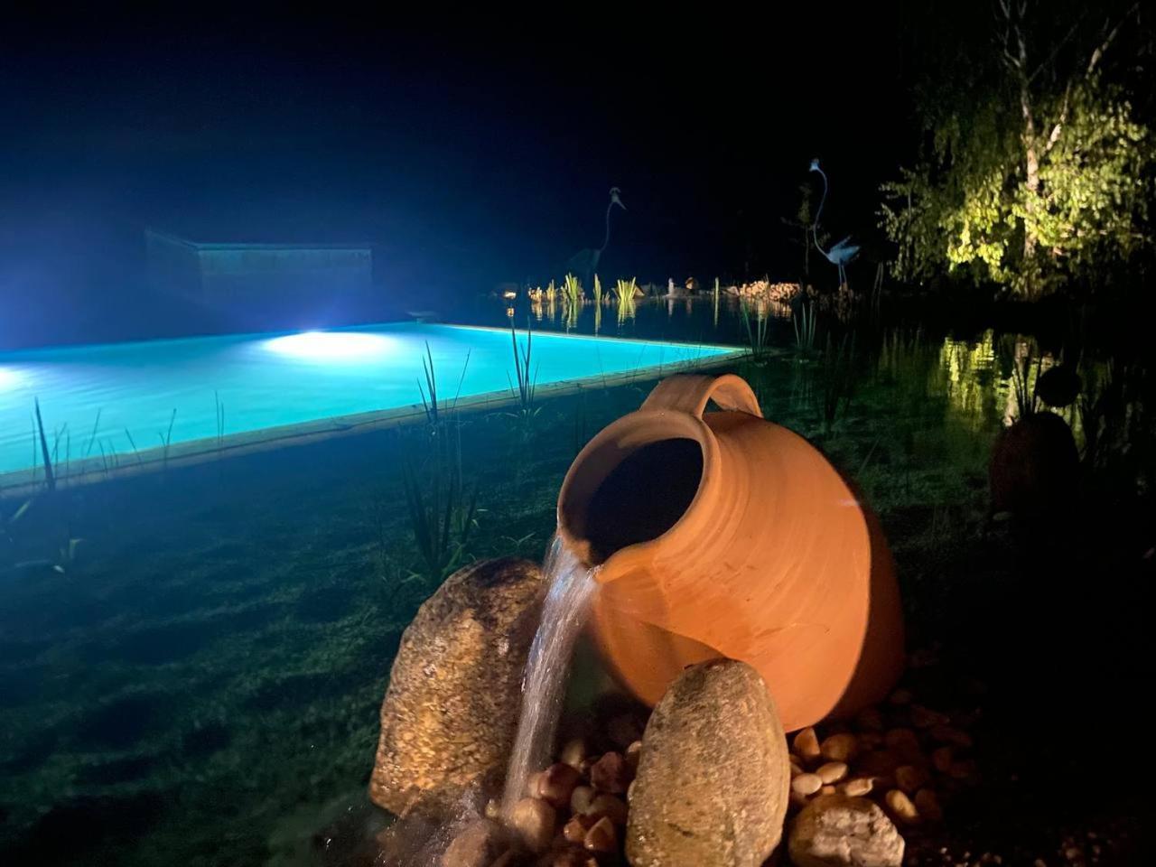 Hotel Albergue Bioclimatico Sabinares Del Arlanza Puentedura Exteriör bild