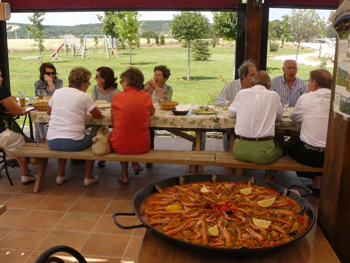 Hotel Albergue Bioclimatico Sabinares Del Arlanza Puentedura Exteriör bild