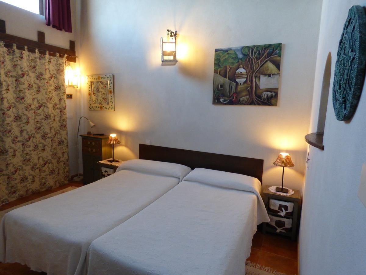 Hotel Albergue Bioclimatico Sabinares Del Arlanza Puentedura Rum bild