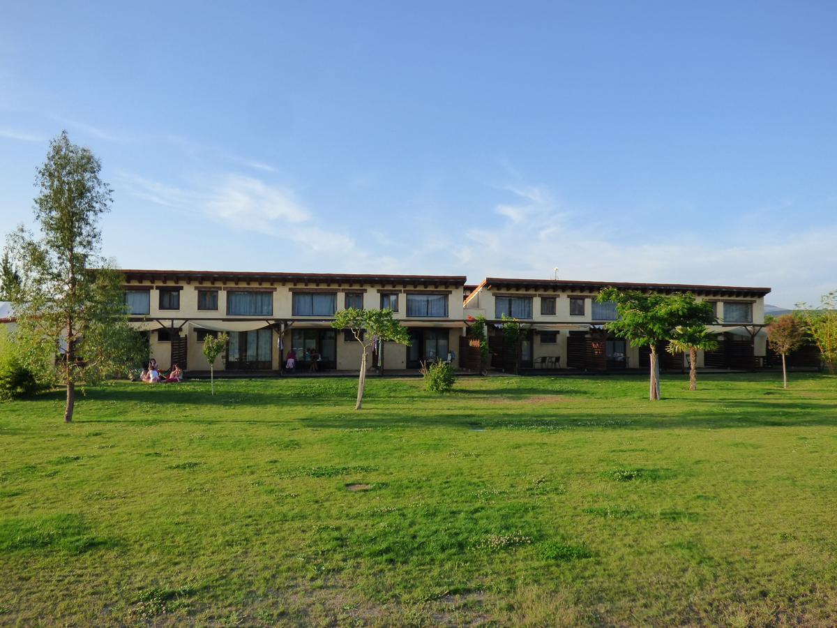 Hotel Albergue Bioclimatico Sabinares Del Arlanza Puentedura Exteriör bild